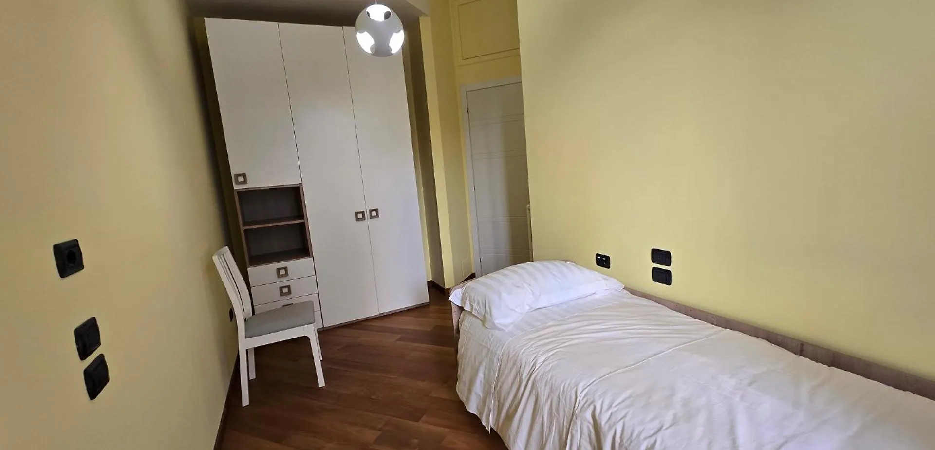 Clohouse Apartment Rome Italy