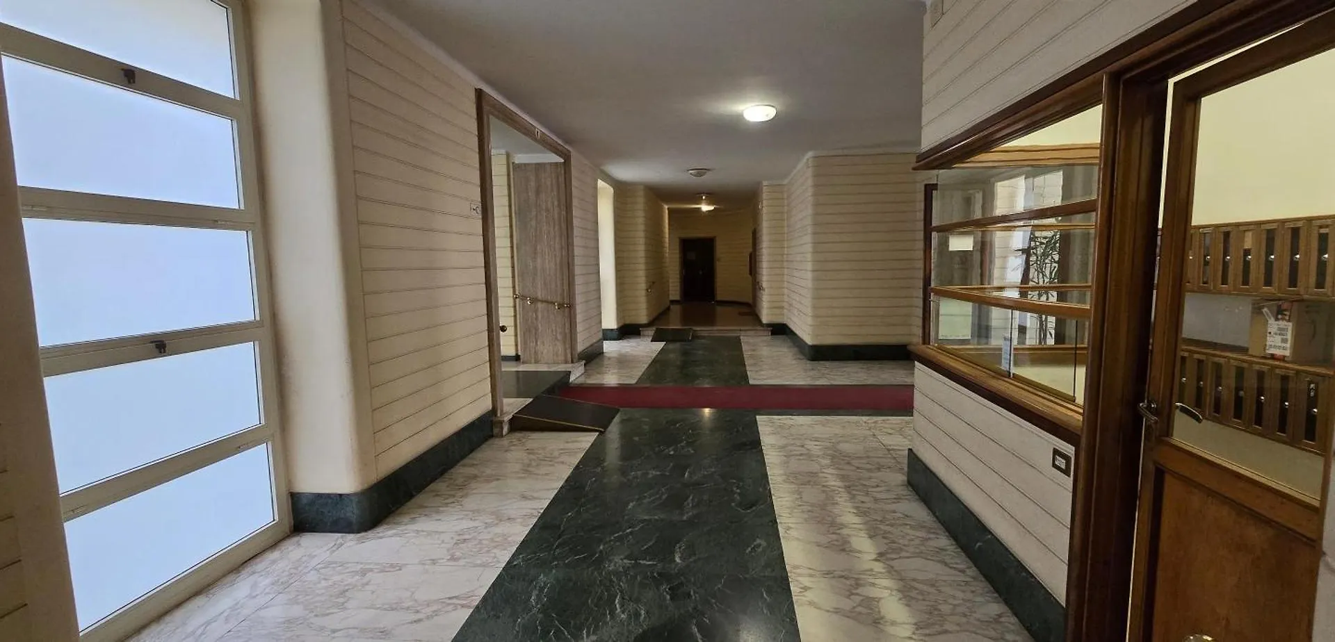 Clohouse Apartment Rome