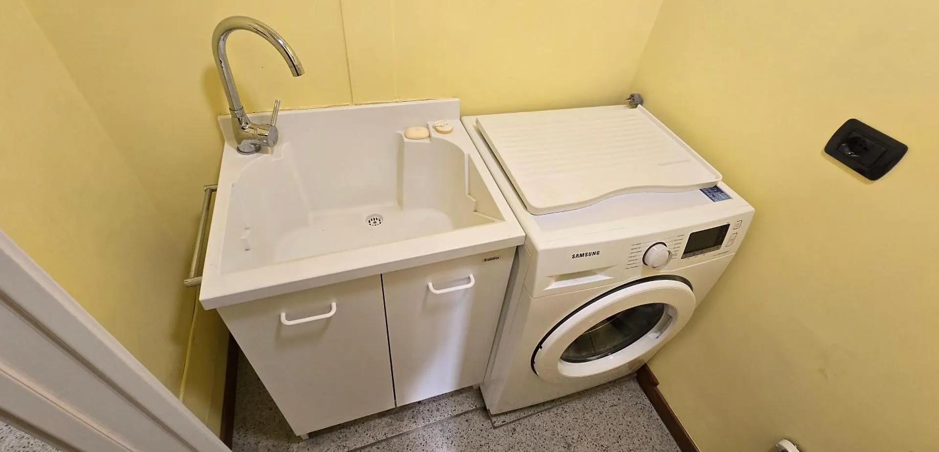 Clohouse Apartment Rome