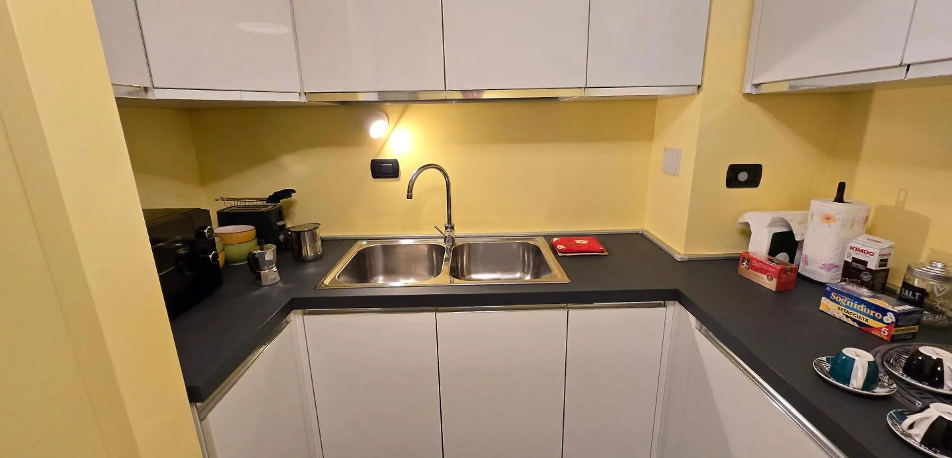 Clohouse Apartment Rome